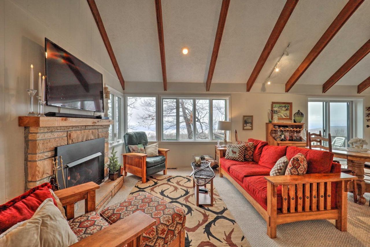 Beautiful Beech Mountain Condo With Private Balcony! 외부 사진