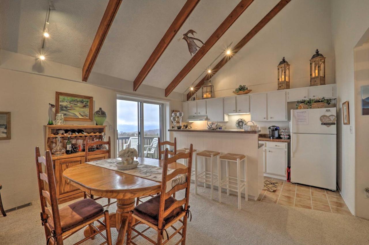 Beautiful Beech Mountain Condo With Private Balcony! 외부 사진